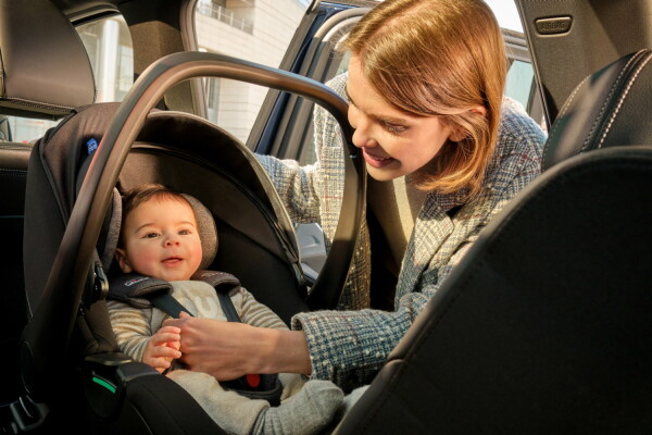 Babyschale Chicco Kory Plus Air i-Size - Sicher & Komfortabel für Ihr