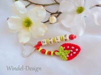 Schlüsselanhänger Erdbeer- Anhänger mit Namen
